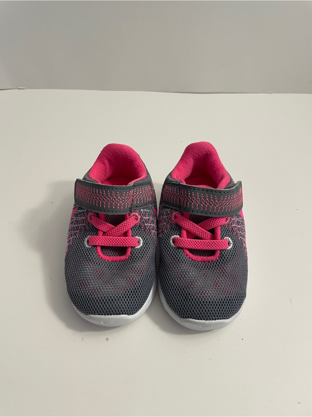 Nike Baby Girl Sneakers Size 3C Gray Pink